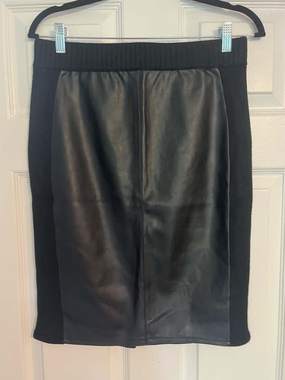 Evereve Black Faux Leather Pencil Skirt with Knit Panels